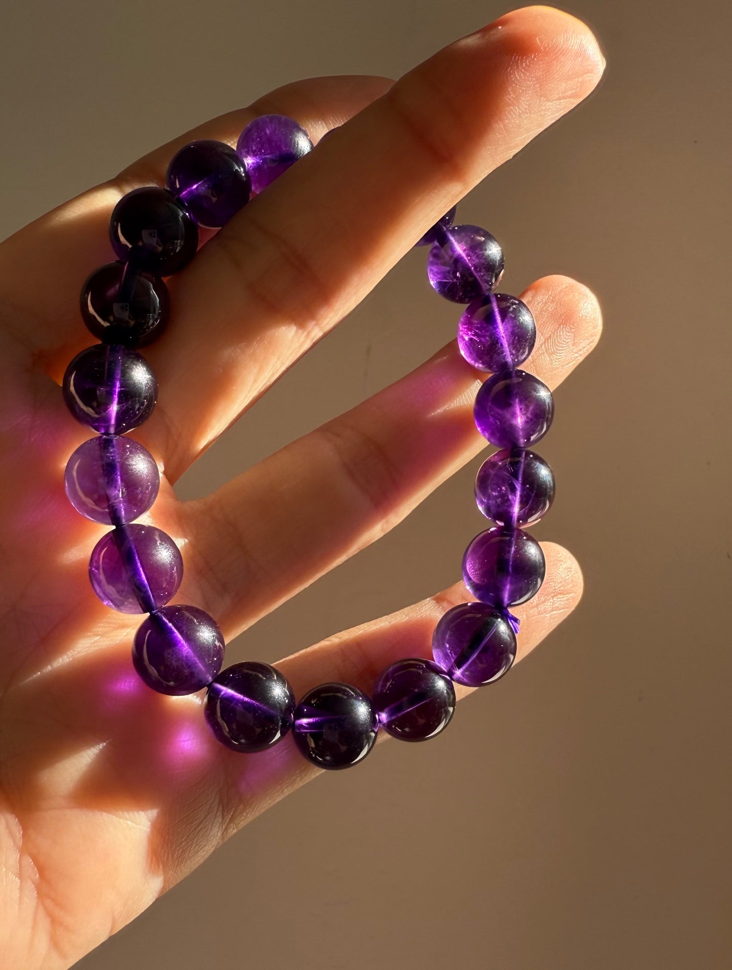 Amethyst bead bracelet