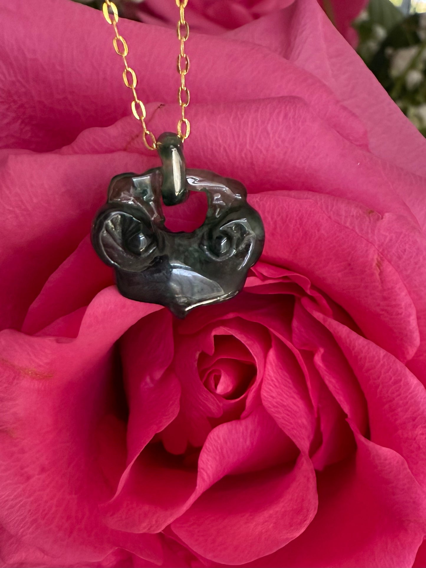 Guatemalan jadeite pendant